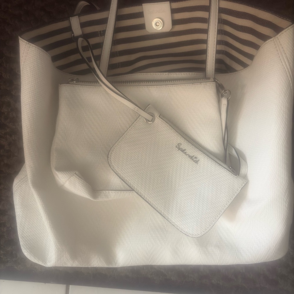 Splendid White Tote Bag Set with Striped Interior